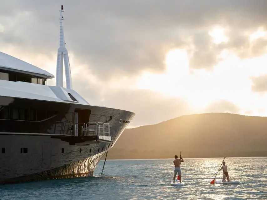 Paddle board yachting