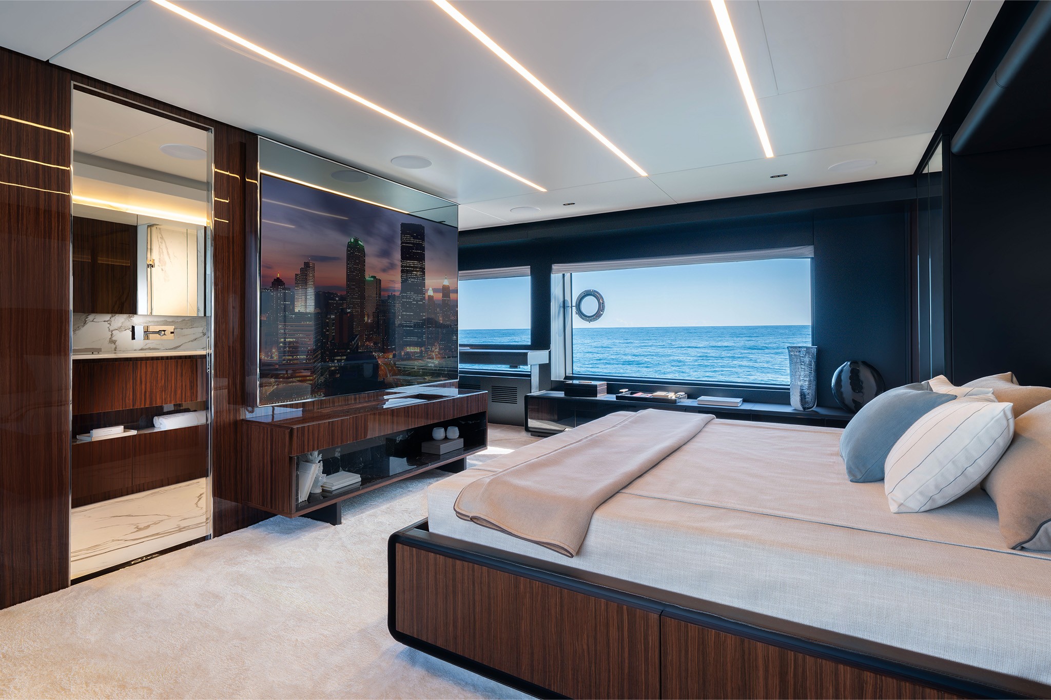 Riva Yacht 112 Dolcevita Super Suite